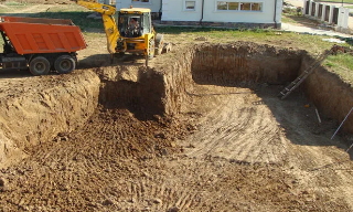 Рытье котлованов под фундамент в Пензе – цена от 2555 руб. за м3 | 2Землекопа-Пнз