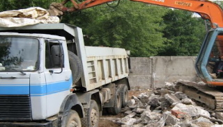 Вывоз строительного мусора с участка в Пензе недорого от 1533 руб. | 2Землекопа-Пнз